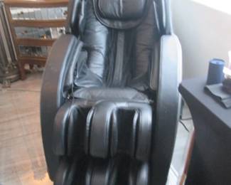 Infinity "Evolution" Massage Chair, Heat & Roller Reflexology. Suitable up to 6'9" and 300#