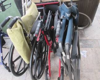 Wheelchairs & Walkers