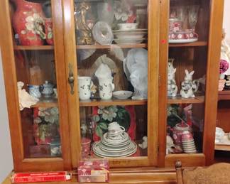 Hutch $75. Contents $5 or $10 set