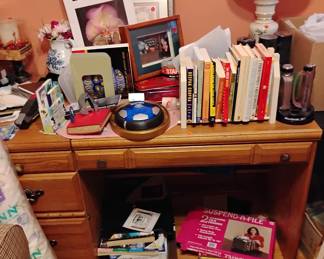 Office desk $100