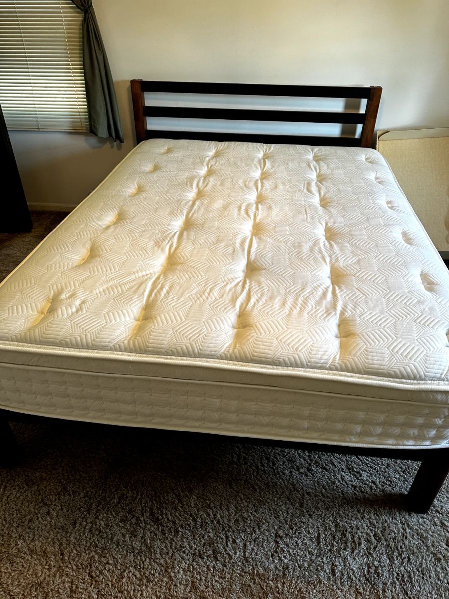 Furniture Queen Bed II