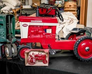 Toy Farm Tractor