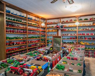 Toy Farm Tractor