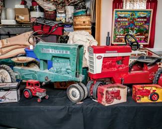 Oliver Toy Farm Tractor