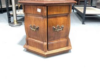 Thomasville End Table