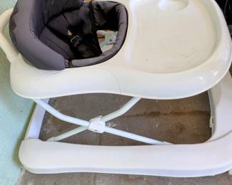 INFANS Foldable Walker