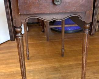Gate Leg Antique Wooden Drop Leaf Table