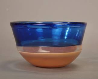 Art glass bowl