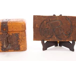 Antique wood lock box & wooden plaque
