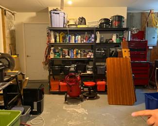 GARAGE & BASEMENT ITEMS