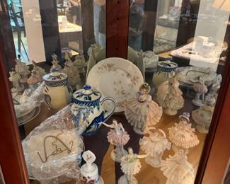 VINTAGE & ANTIQUE PORCELAIN