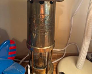 Weems & Plath Yacht Lamp