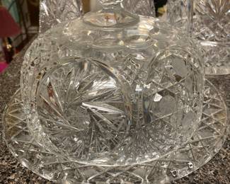 Large crystal covered cake plate