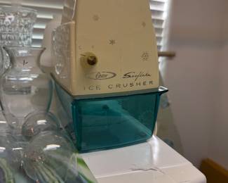 Vintage Oster Ice Crusher