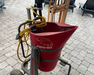 Hippo Porta Mix concrete mixer. This is one light weight heavy duty mixer! Retails at 3k - come get if for less than half! 