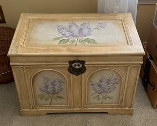 Storage chest