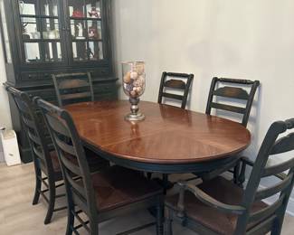 Complete dining set