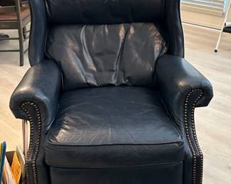 Leather chairs that also reclines