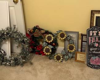 Wreaths and wall art