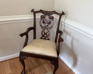Queen Anne Chairs (2 with arms, 8 standard)