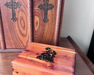 Cedar wooden box