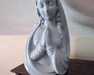 Madonna Planter