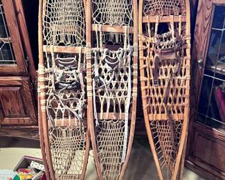 3 PAIRS OF SNOWSHOES