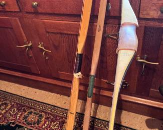 VINTAGE LONG BOWS ARCHERY