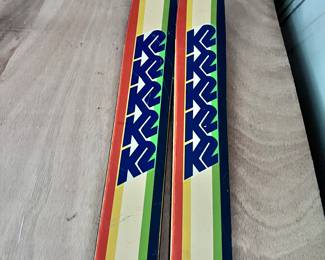K2 VINTAGE SKIS