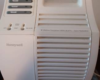 Air cleaner