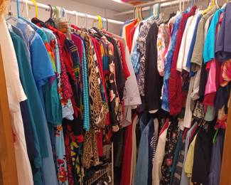 Ladies clothing sizes 2x -3x