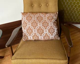 MCM Recliner