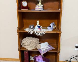 4 shelf wood bookshelf
