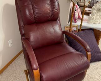 burgundy leather recliner