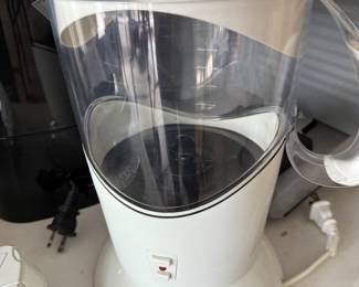 Mr. Coffee Cocomotion 4 cup Automatic Hot Chocolate Cocoa Maker