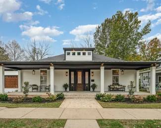 Beautiful home! You don't want to miss this one!!