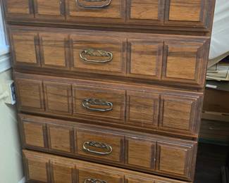 5-drawer chest-of-drawers