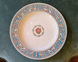 Wedgwood "Florentine" chop plate