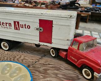 VINTAGE METAL WESTERN AUTO TRUCK