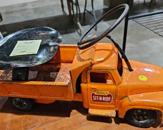 VINTAGE BUDDY L RIDE ON TOY