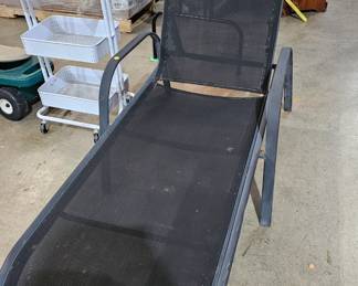 PATIO LOUNGER CHAIR