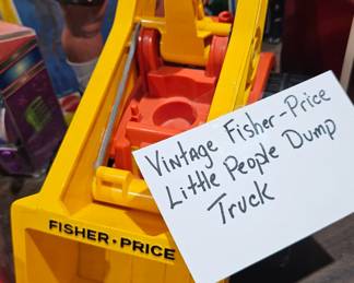 VINTAGE LITTLE PEOPLE DUMP TRUCK TOY