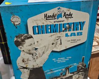 VINTAGE CHEMISTRY LAB TOY