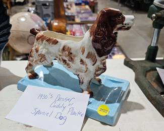 VINTAGE PLANTER SPANIEL DOG