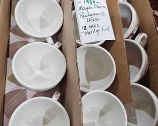 VINTAGE RESTAURANT COFFEE CUPS