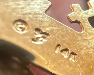 14K Gold "#1 Aunt" Pendant