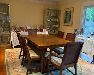 United Furniture MCM Rectangular Dining Table (40"W x 30"H x 62"L & 2 Leaves 18" each) & United Furniture Dining Chairs (2 Armchairs & 4 Side Chairs)