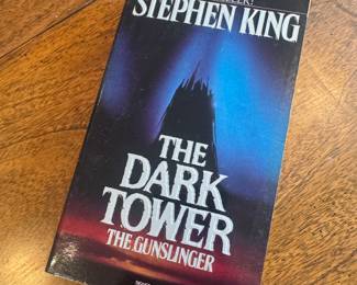 "The Dark Tower" by Stephen King / Paperback