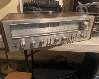 Pioneer SX-750 Stereo Receiver