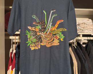 Men's Snake Design T-Shirt Size M